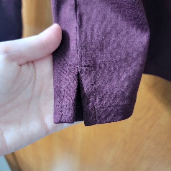 Talbots Authentic Tee Equestrian Club Dark Burgundy/Gold Size Small - Picture 4 of 8